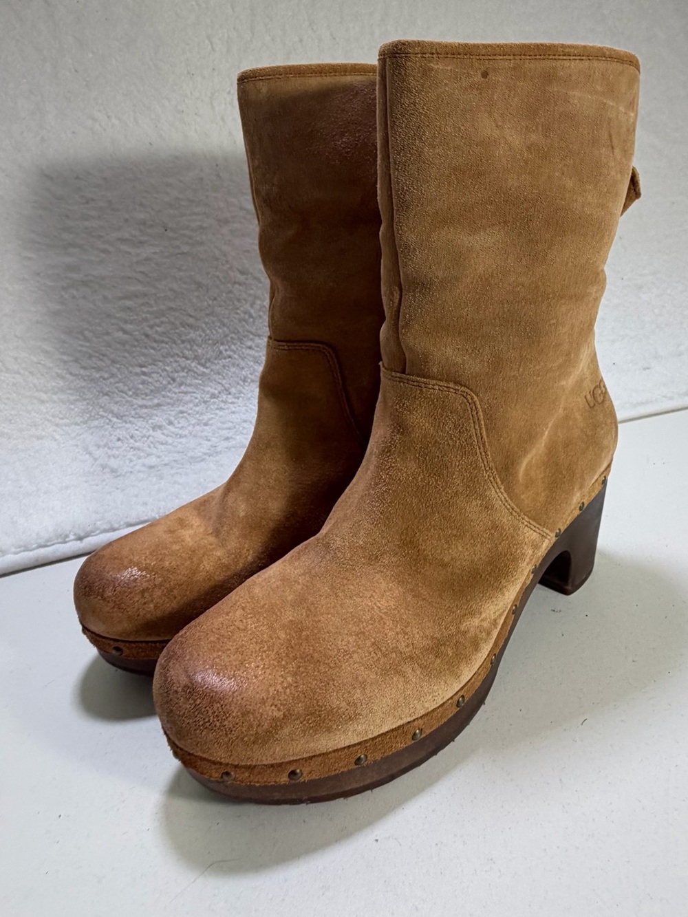 UGG Lynnea Suede Shearling Clog Boots Chestnut Women’s Size 9 Cute Boots